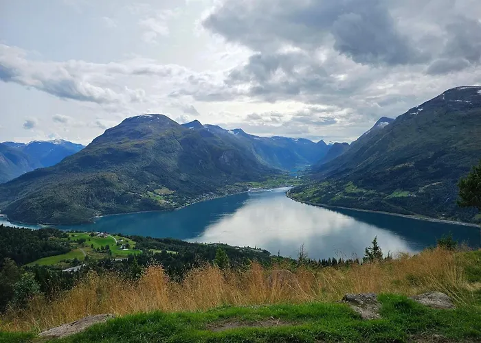 Feriehus 6 Person In Olden